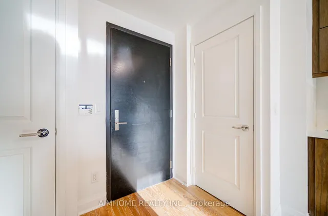 Additional image 6 of 1080 Bay St Unit 1205