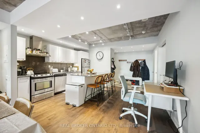 Additional image 8 of 95 Bathurst St Unit 222