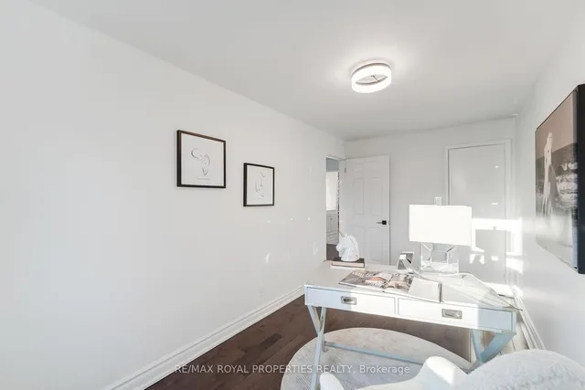 Additional image 29 of 22 Rupert St