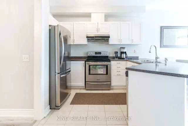 Additional image 13 of 928 Ledbury Cres