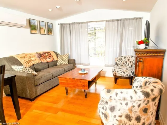 Additional image 42 of 107 Rodeo Rd