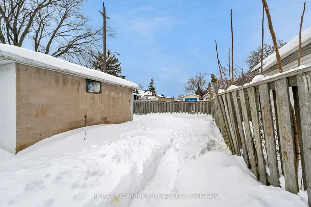 Additional image 19 of 215 Walter Ave