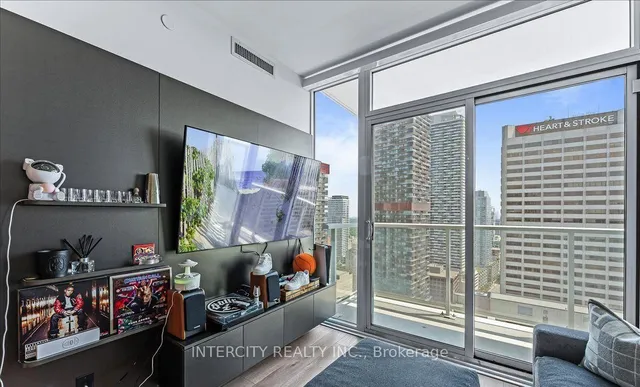 Additional image 26 of 33 Helendale Ave Unit 2407