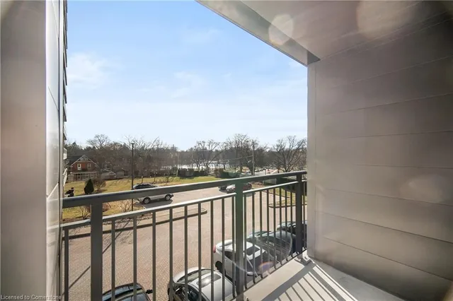 Additional image 29 of 51 David St Unit 204