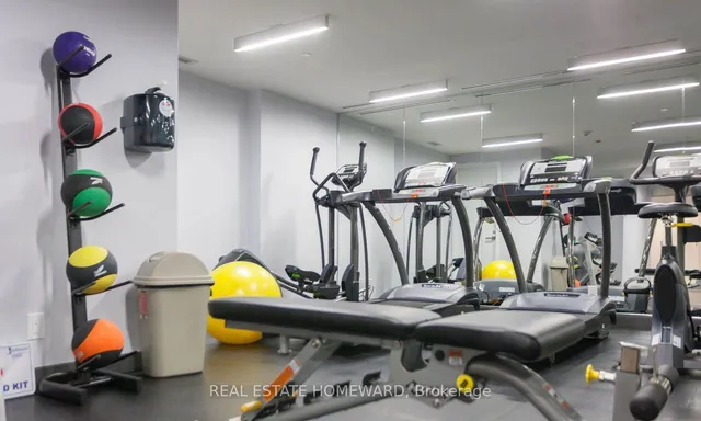 Additional image 22 of 15 Beverley St Unit 409