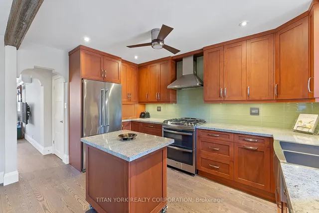 Additional image 5 of 2 Bracebridge Ave