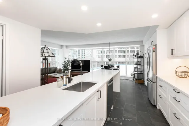 Additional image 6 of 77 Harbour Sq Unit 302
