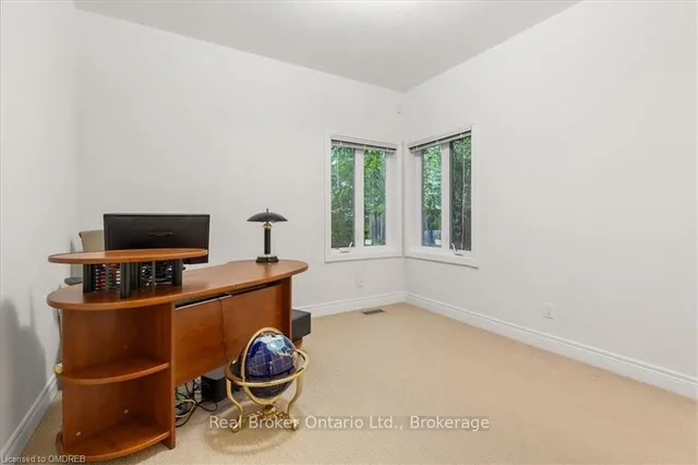 Additional image 14 of 45 Pioneer Tower Cres