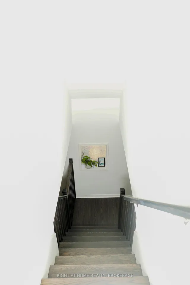 Additional image 12 of 304 Rosslyn Ave