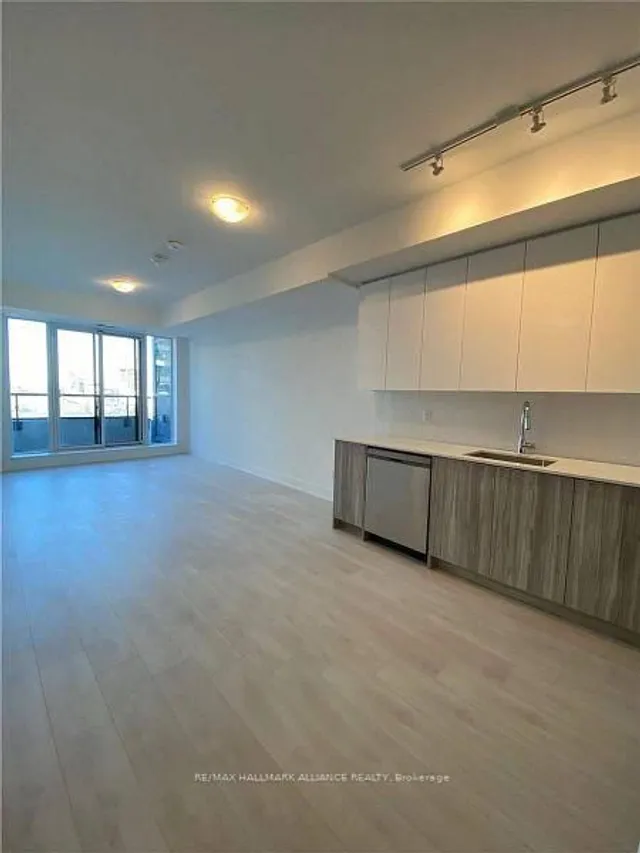 Additional image 5 of 2485 Taunton Rd Unit 825