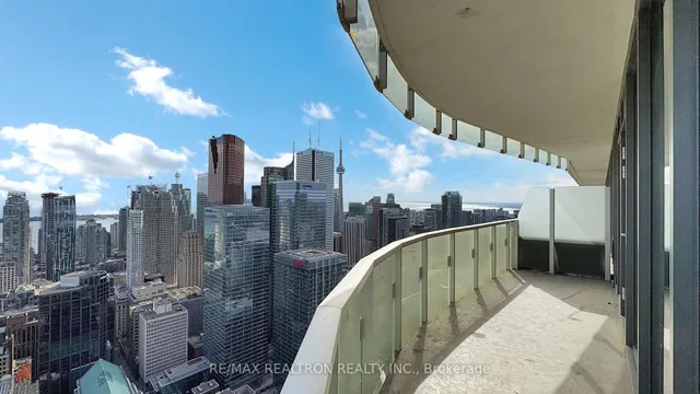 Additional image 27 of 197 Yonge St Unit 5905