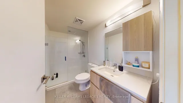 Additional image 21 of 36 Park Lawn Rd Unit 2806