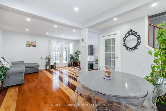 Additional image 10 of 12 Huckleberry Sq