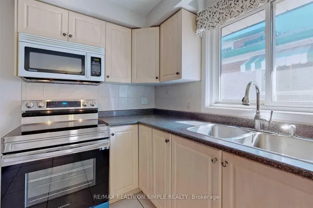 Additional image 5 of 608 Van Horne Ave