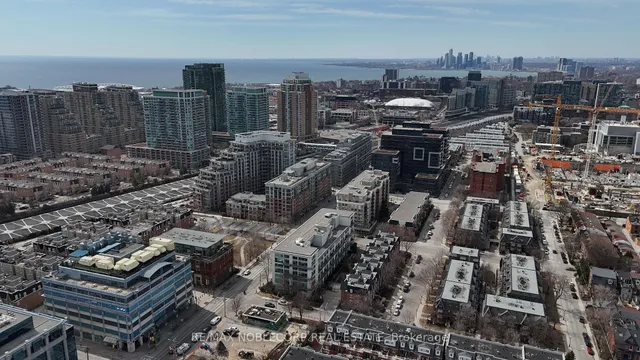 Additional image 33 of 954 King St Unit 323