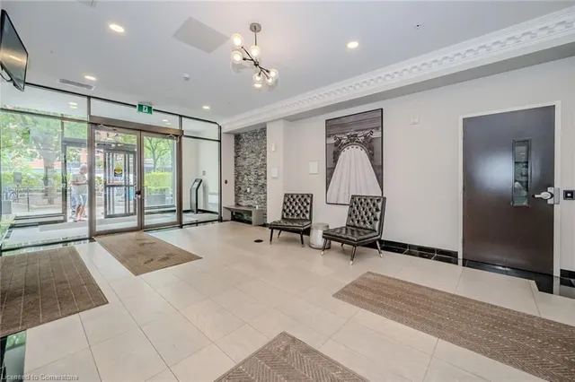 Additional image 5 of 112 King St Unit 806