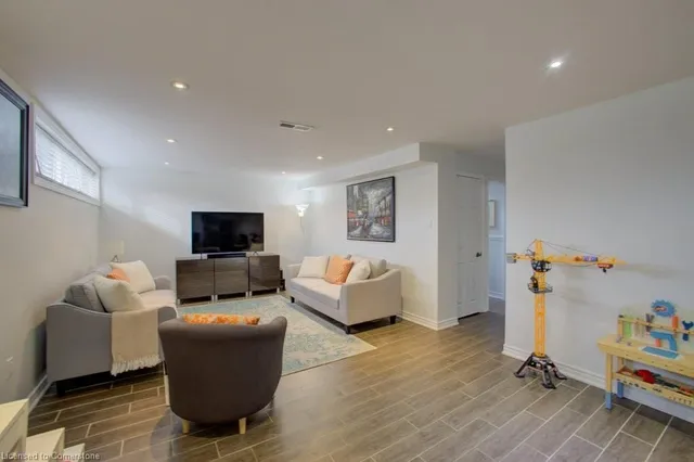 Additional image 25 of 22 Brougham Cres