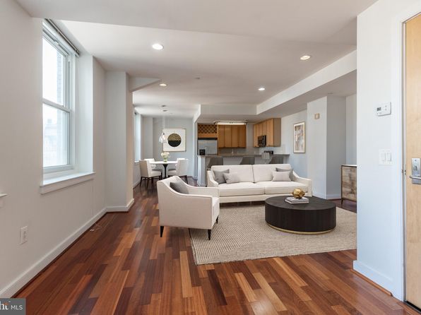 111 S 15th St APT 1809, Philadelphia, PA 19102