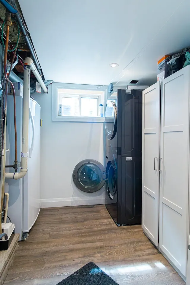 Additional image 29 of 3 Pleasant Ave