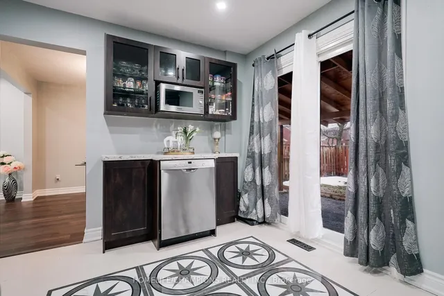 Additional image 16 of 28 Longsword Dr