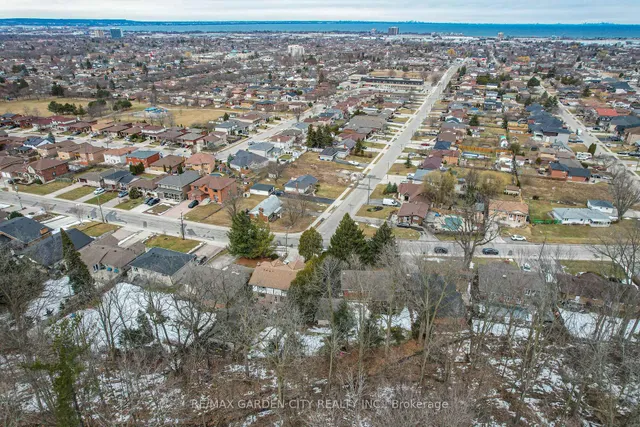 Additional image 32 of 122 Pine Dr