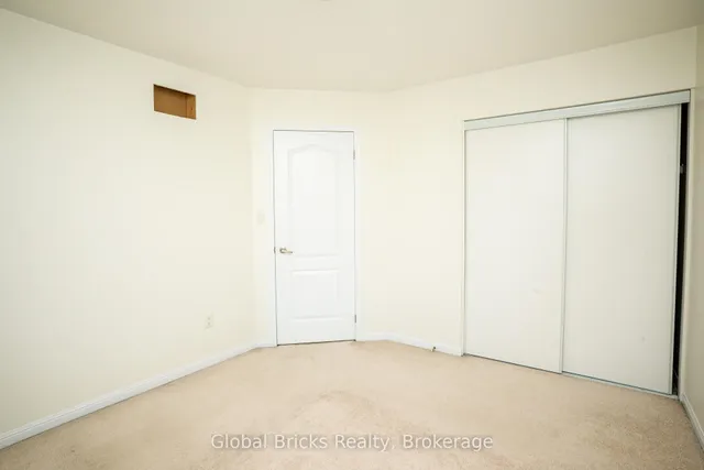 Additional image 34 of 37 Seafair Cres