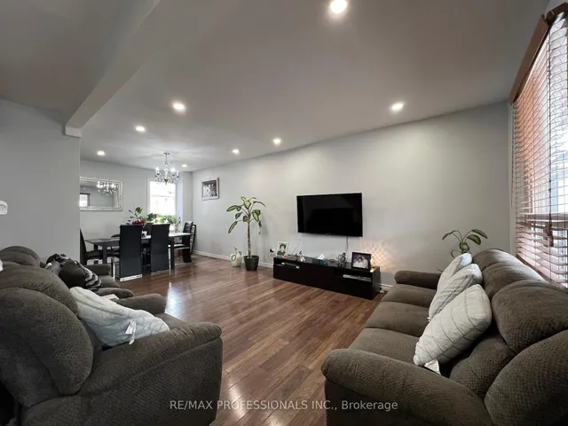 Additional image 6 of 4 Locust St