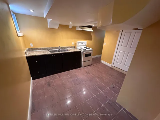 Additional image 27 of 172 Oakwood Ave