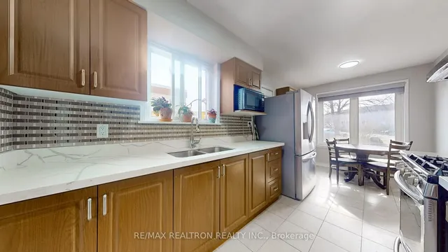 Additional image 9 of 91 Tineta Cres