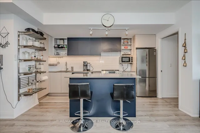 Additional image 8 of 26 Gibbs Rd Unit 926