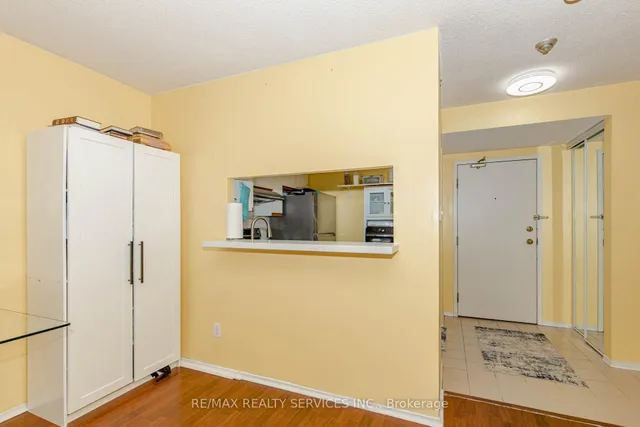 Additional image 15 of 1470 Midland Ave Unit 511