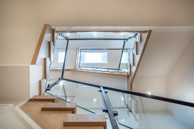 Additional image 28 of 24 Totteridge Rd