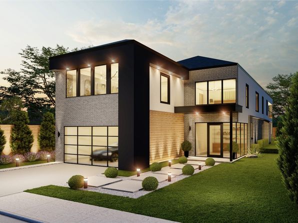 16745 Village Ln, Dallas, TX 75248