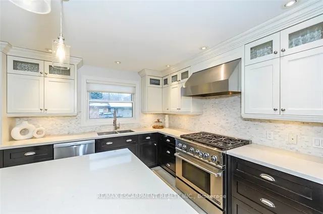 Additional image 16 of 63 BARTON St