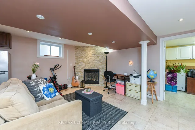 Additional image 31 of 37 Sylla Ave