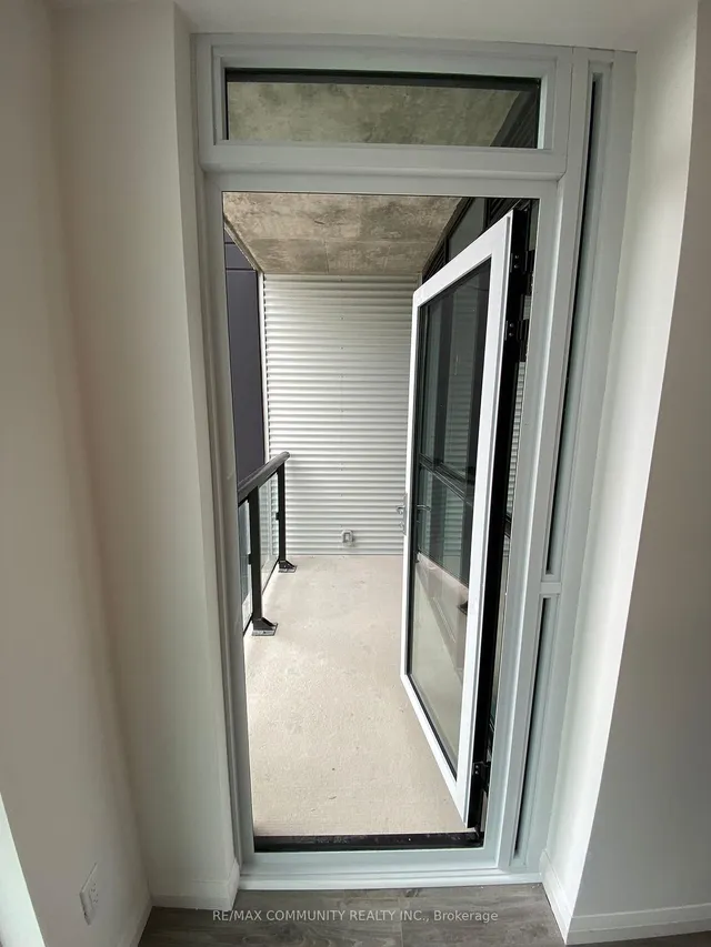 Additional image 6 of 60 Charles St Unit 2307