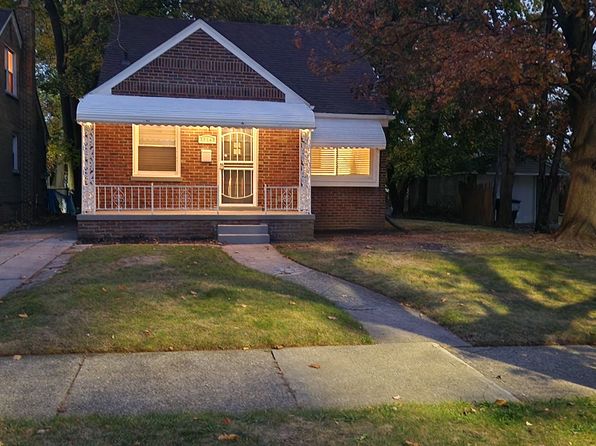 17168 Warwick St, Detroit, MI 48219