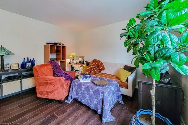 Additional image 21 of 1347 Lakeshore Rd Unit 37