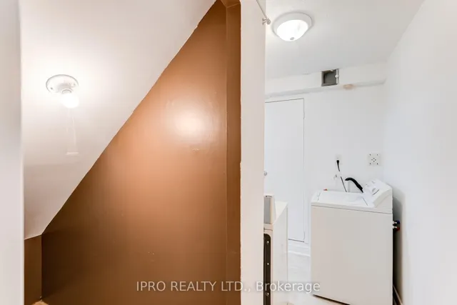 Additional image 26 of 130 Ling Rd Unit 61