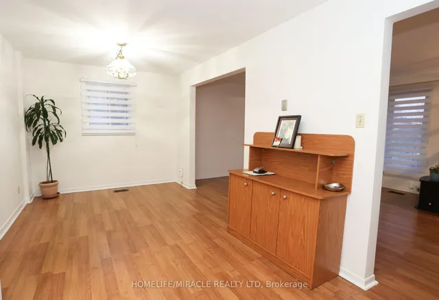 Additional image 25 of 59 Riverton Dr