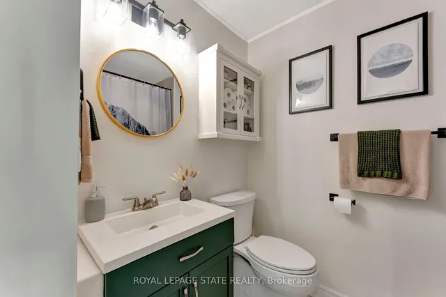 Additional image 38 of 36 James St Unit 701