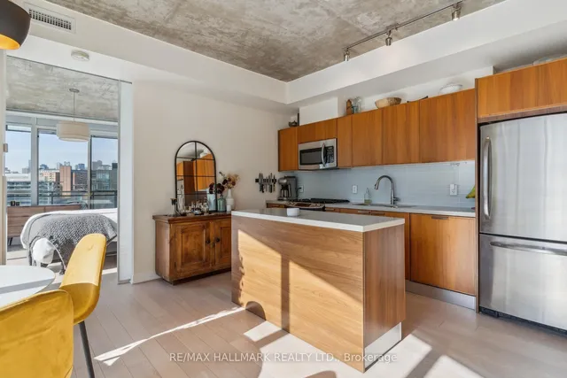 Additional image 15 of 318 King St Unit 1014