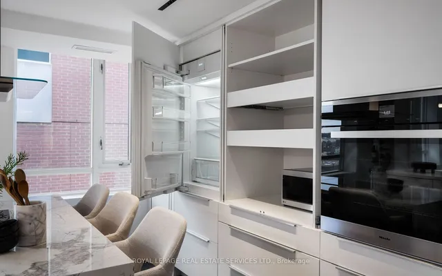 Additional image 6 of 80 Cumberland St Unit PH1903