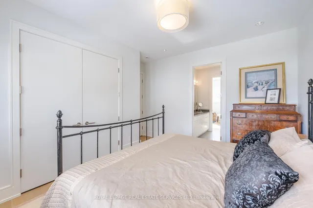 Additional image 33 of 14 Reigate Rd