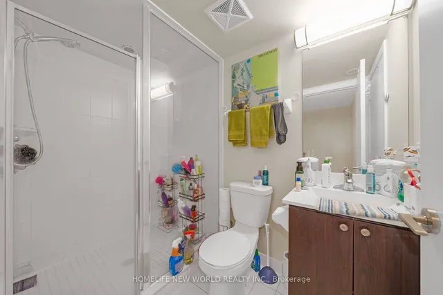 Additional image 25 of 310 Village Green Sq Unit 14