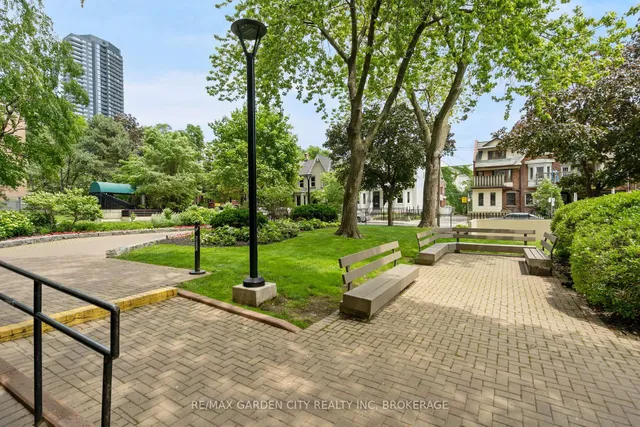 Additional image 5 of 40 Homewood Ave Unit 1903