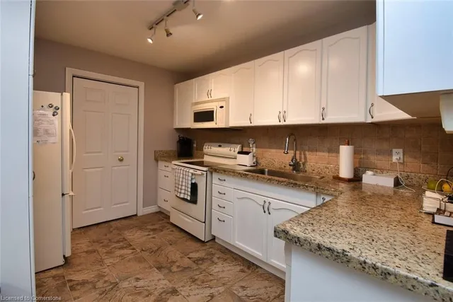 Additional image 21 of 3000 Creekside Dr Unit 604