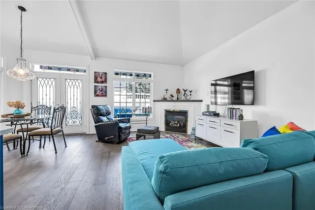 Additional image 13 of 86 Silverbirch Blvd