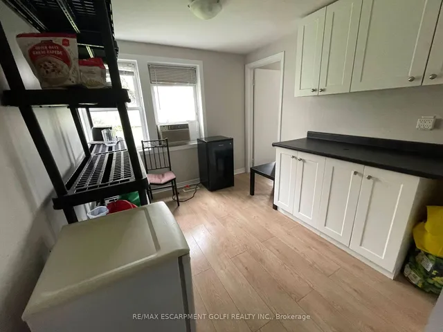 Additional image 22 of 124 WHITNEY Ave