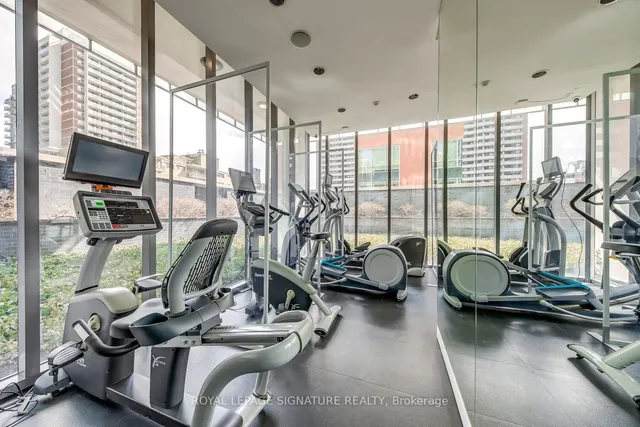 Additional image 29 of 33 Charles St Unit 2009